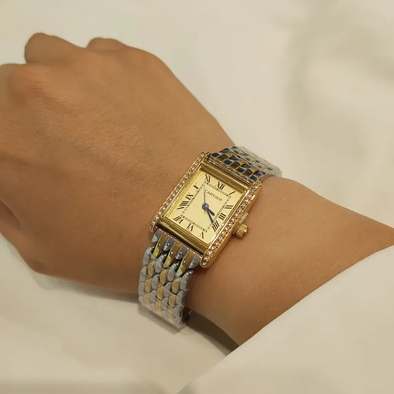 ساعت طرح cartier صفحه مربع